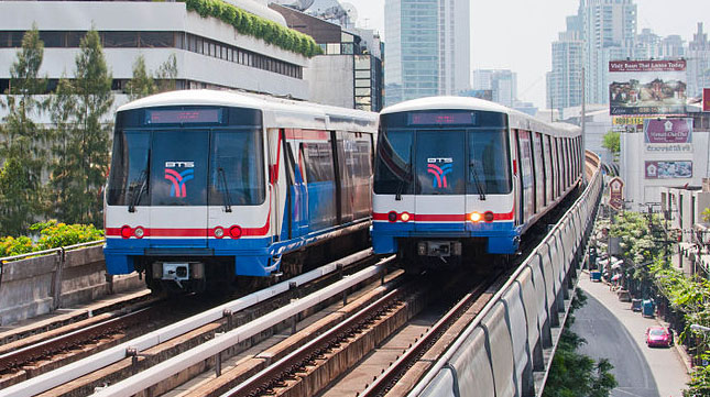 MRT subway at Petchaburi