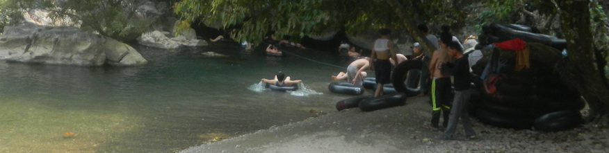 Tubing at Tham Chang