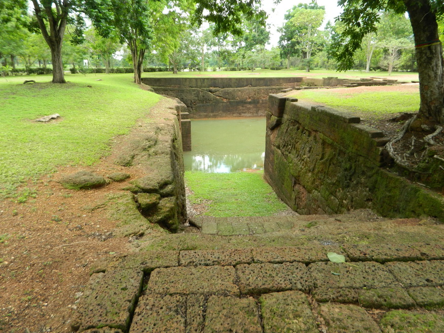 Boran Suthan Sa Kaeo (ancient pond), Prachinburi Province