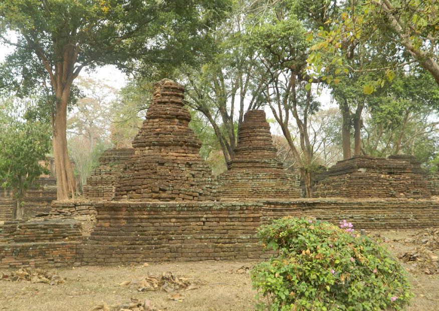 The ruins at Wat Avasa Yai, Kampheang Historical Park