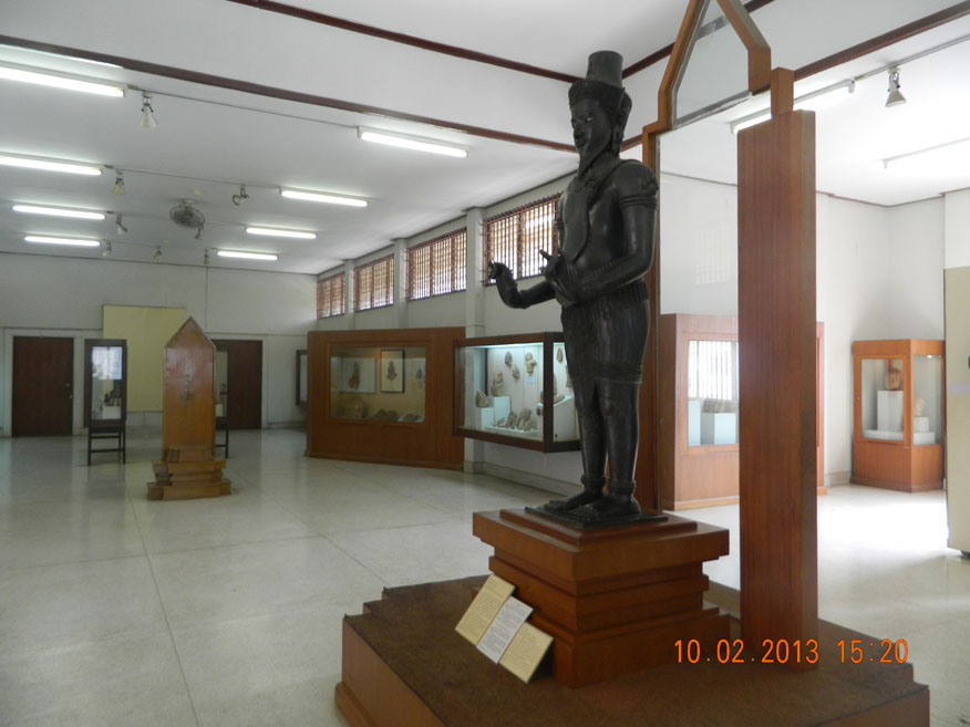 The bronze statue of Shiva at Kamphaeng Phet National Museum