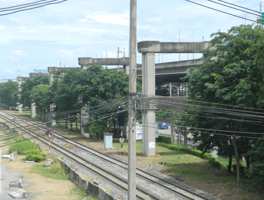 Obsolete supports for the failed Hopewell Project