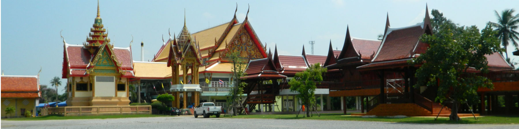 Wat Doem Bang, Doem Bang Nang Buat District, Suphanburi Province