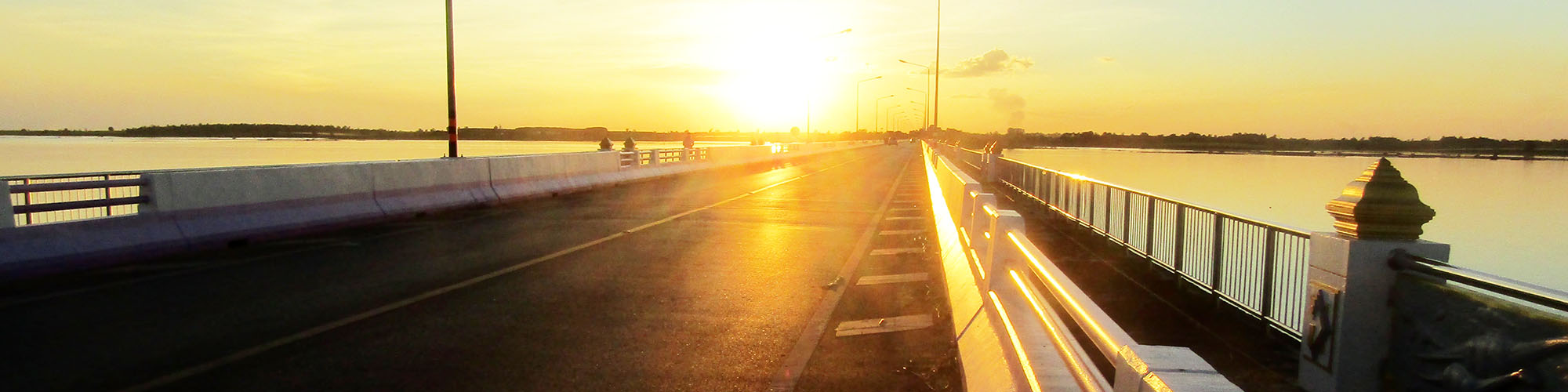 Lam Pao Reservoir at Sunset, Sahatsakhan District, Kalasin Province