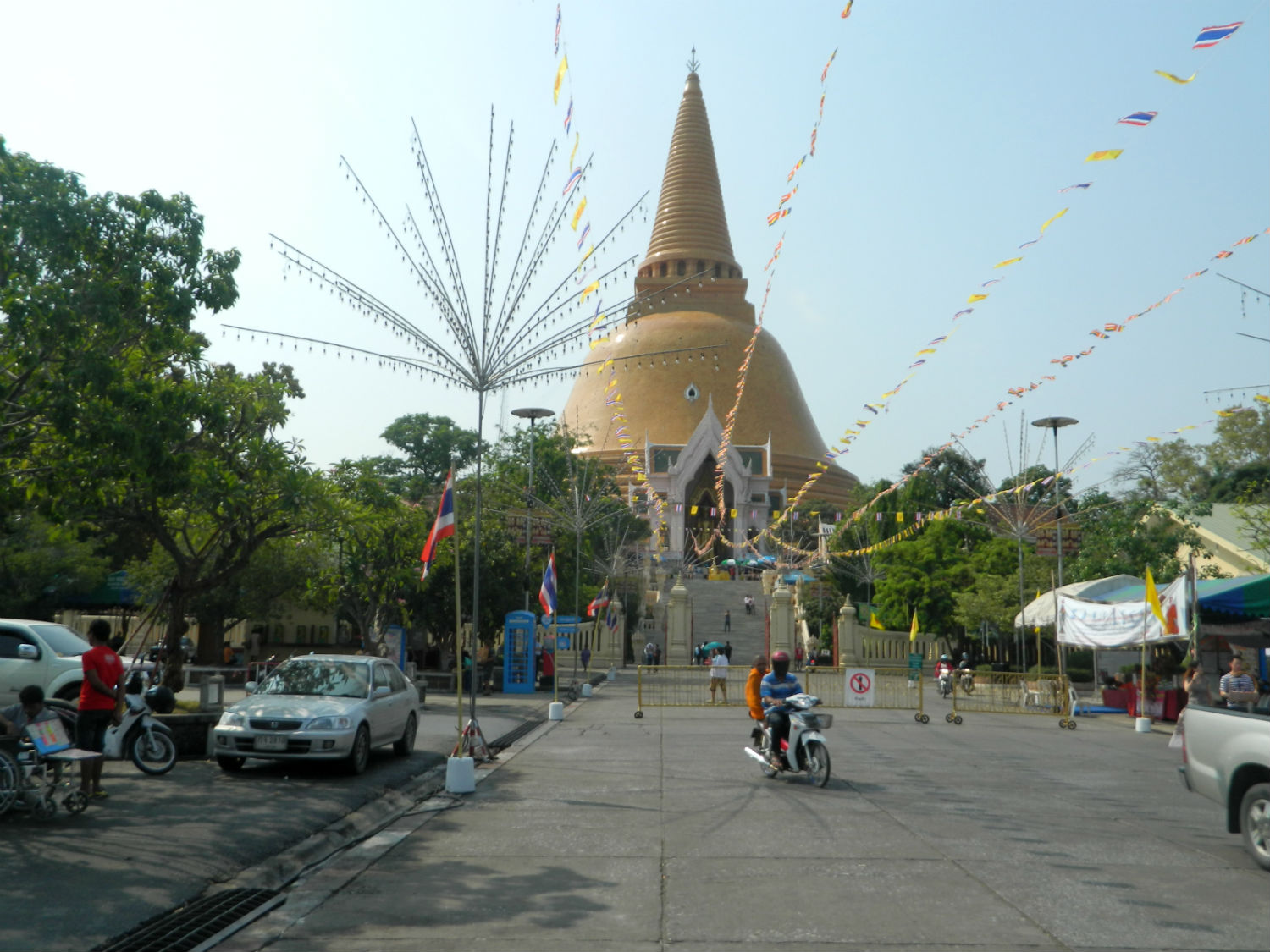 Phra Pathom Chedi, Nakhon 				Pathom Province